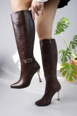 DİVA GOLD DETAYLI KADIN KAHVERENGİ TOPUKLU ÇİZME (10 CM)