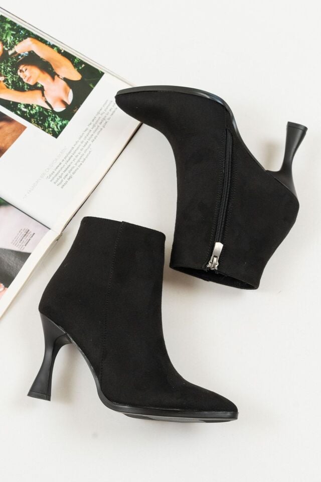 İNCE TOPUKLU SİYAH SÜET  BOT (9 CM)