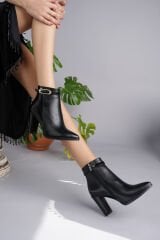 Kroko Desenli Siyah Renk  Kadın Topuklu Bot ( 9 CM )